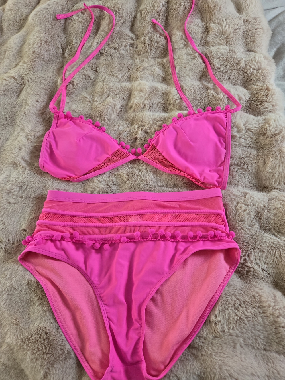 Women’s Pom-Pom Trim Two-Piece Bikini Set - Hot Pink
